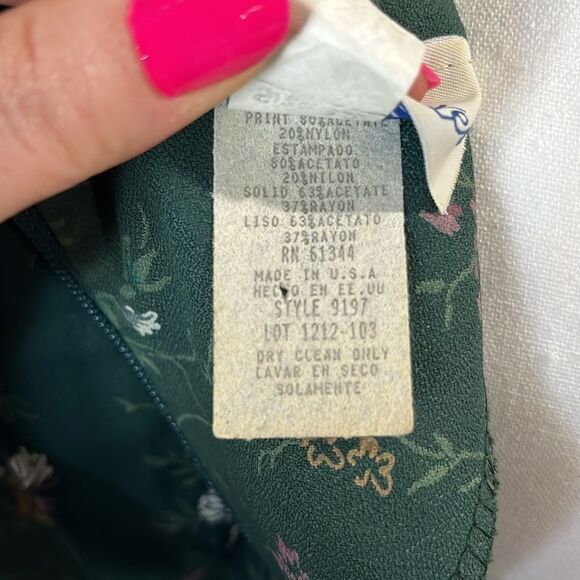 Vintage 1990s S.L. Petites Green Floral A-Line Dress with Belt - Picture 11 of 11